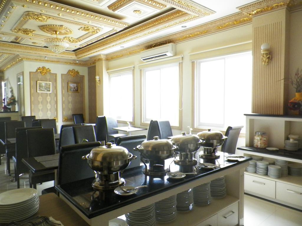 Ceria Boutique Hotel Maguwo Esterno foto