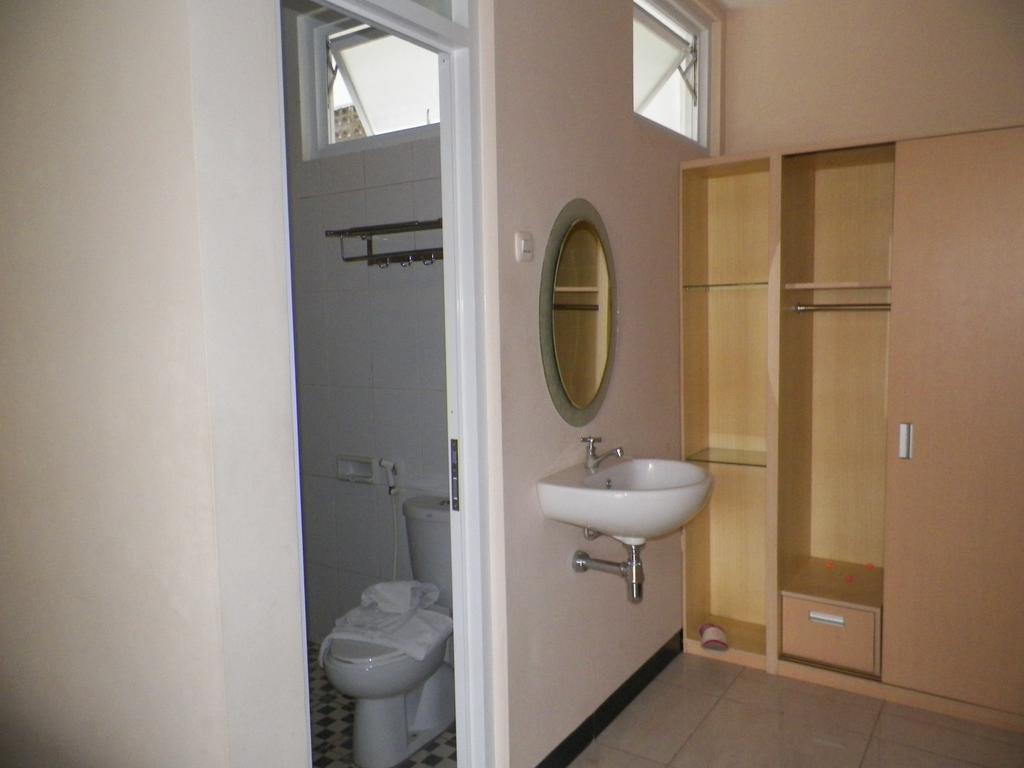 Ceria Boutique Hotel Maguwo Esterno foto